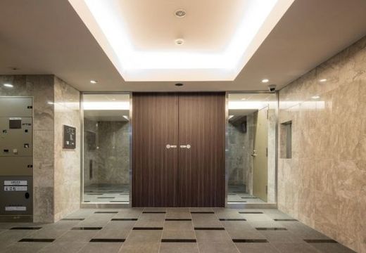 コンシェリア新橋SIX