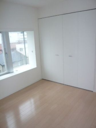 プライムアーバン市谷仲之町