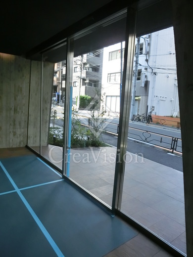 CAVE YUSHIMA (ケイブ湯島)