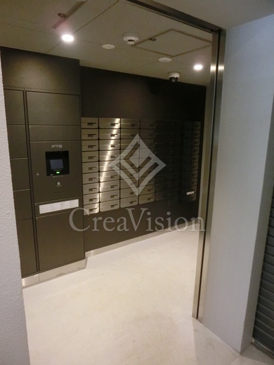 CAVE YUSHIMA (ケイブ湯島)