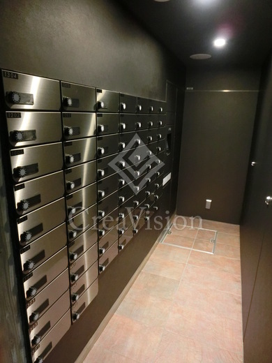 CAVE YUSHIMA (ケイブ湯島)