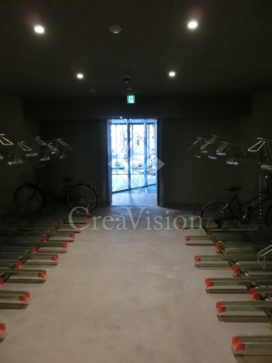 CAVE YUSHIMA (ケイブ湯島)