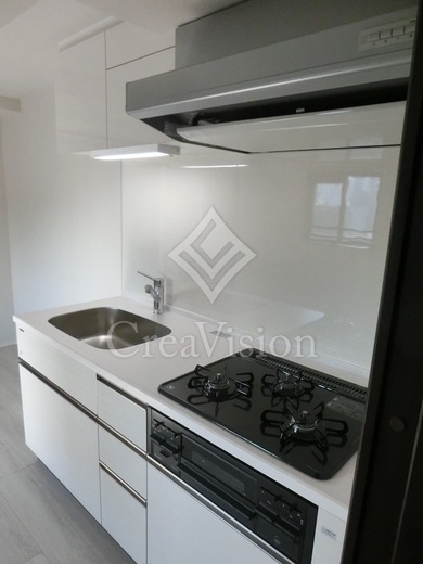 CAVE YUSHIMA (ケイブ湯島)