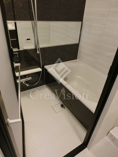 CAVE YUSHIMA (ケイブ湯島)