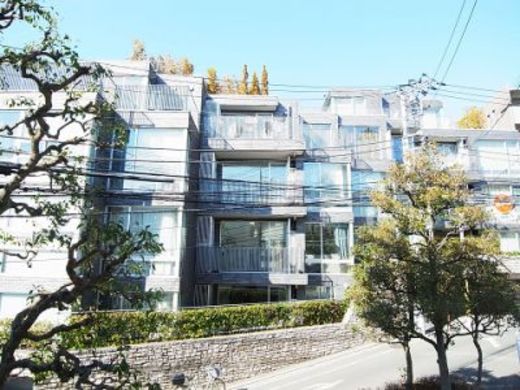 プレステージ上目黒諏訪山