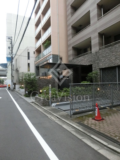 パークアクシス青山骨董通り