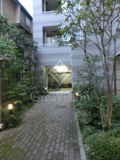 パークアクシス青山骨董通り