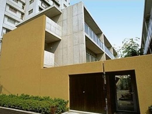 渓山館