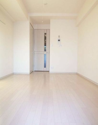 ガーラ・ステーション新宿御苑前