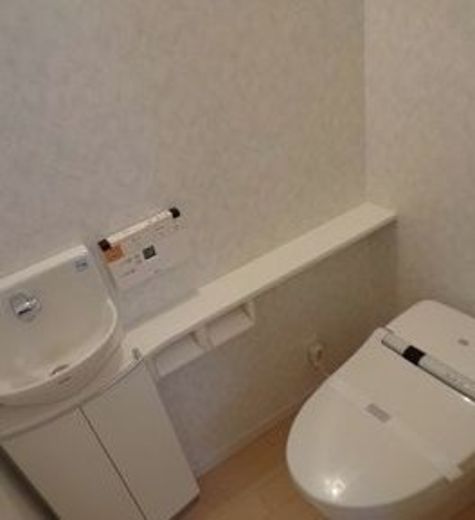 ガーラ・ステーション新宿御苑前