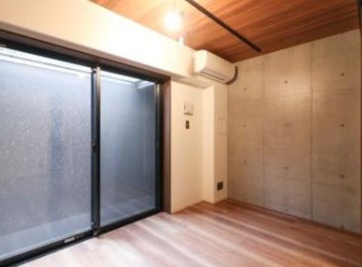 THE LUDLOW NAKAMEGURO