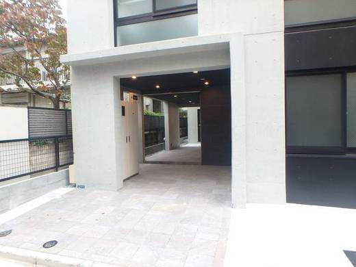 プラティーク森下