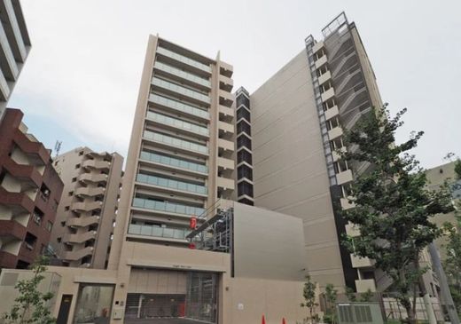 ドレッセ都立大学