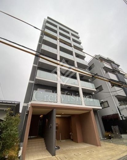 Anela Court