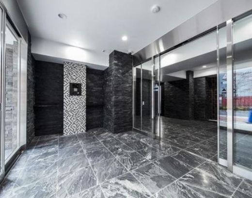 プレール・ドゥーク新宿West