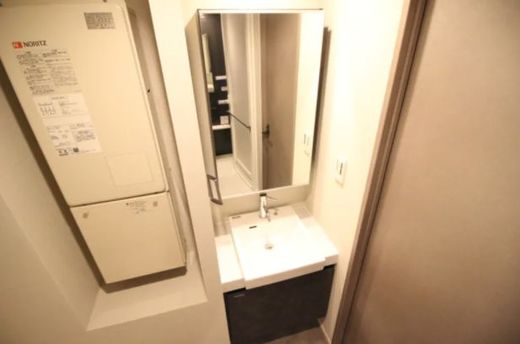 GENOVIA新大塚 (ジェノヴィア新大塚)