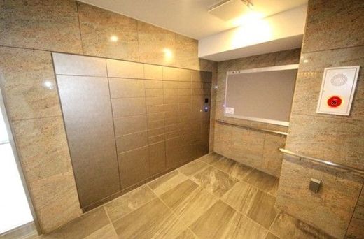 ラティエラ中野
