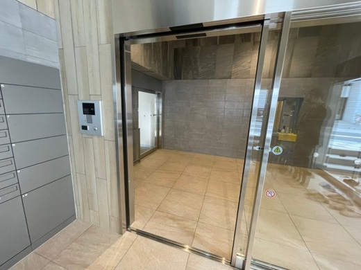 グランカーサ両国イースト