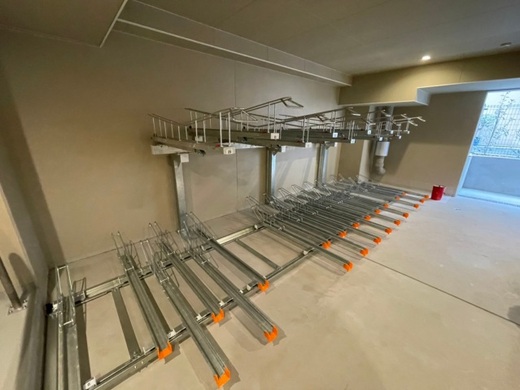 グランカーサ両国イースト