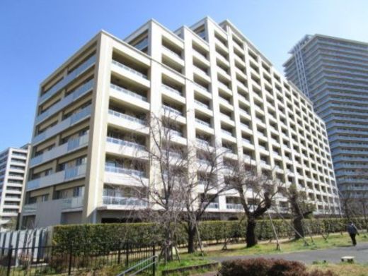 ザ・リバープレイスリバーコート