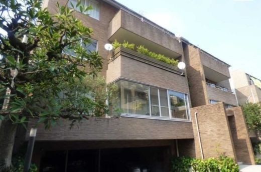 南麻布コンパウンド