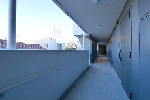 ラフィスタ方南町