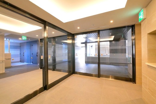 ラフィスタ方南町