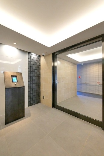 ラフィスタ方南町