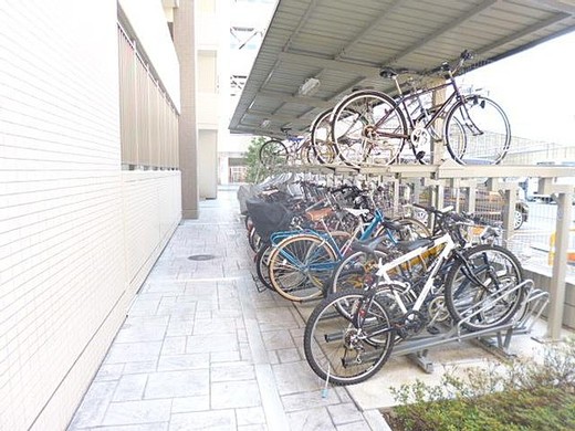 フレア・F